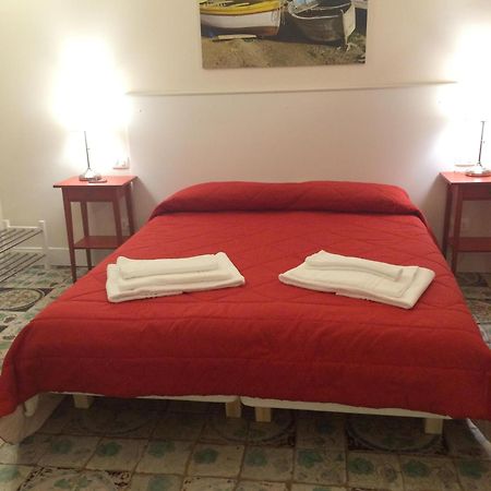Alta Marea B&B Порто Емпедокле Екстериор снимка